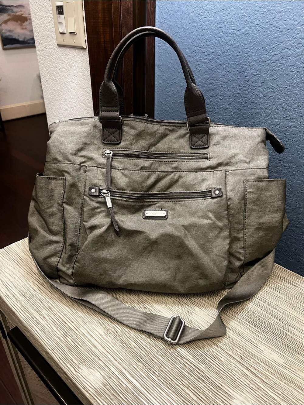 Baggallini 3 in 1 Convertible Gray Nylon Tote w/Dark Handles & Crossbody Strap